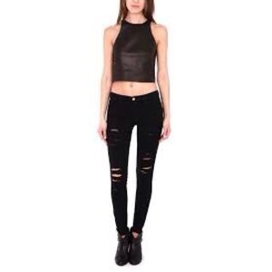 Frame Denim black distressed Le Skinny Jeanne 23